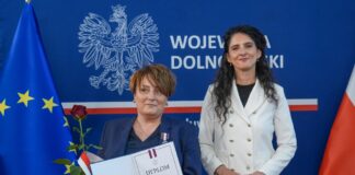 Za Zasługi dla Samorządu Terytorialnego 4