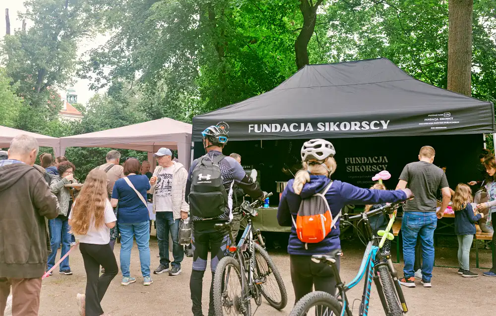 Deszcz nie przeszkodził we wspólnej zabawie. Tłumy odwiedziły rodzinny festyn