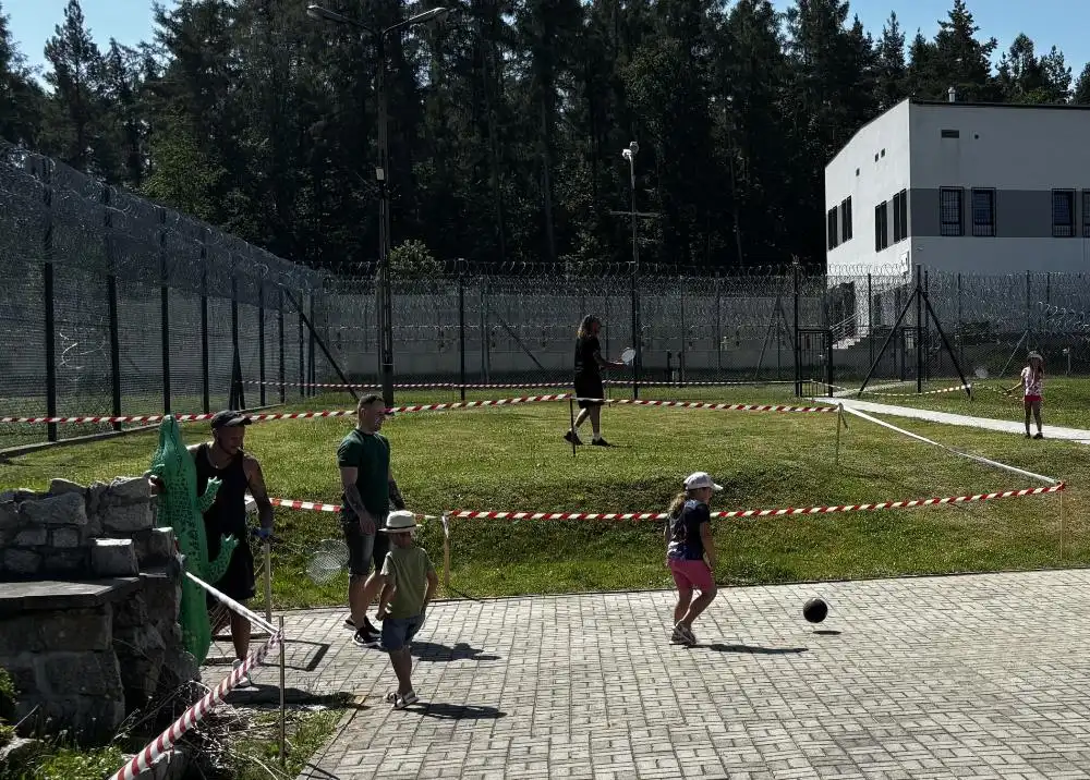 Ojcostwo zza krat. Skazani ojcowie spotkali się z dziećmi