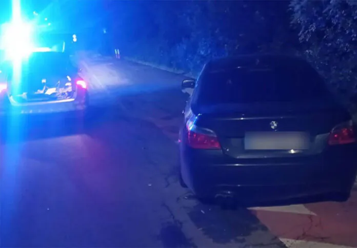 policja BMW noc