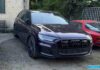 Skradzione Audi SQ7 złodzieje porzucili na parkingu samochód audi sq7 kradzież