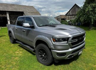 skradziony dodge ram 2