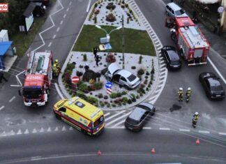Wypadek na drodze wojewódzkiej . Utrudnienia na drodze wypadek krobica 2026 04