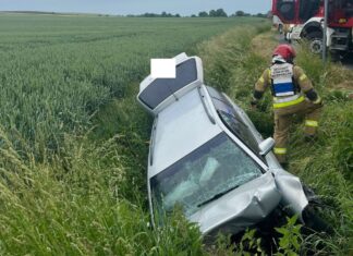 Tragedia na drodze. Nie żyje kierowca Volkswagena tragedia wypadek w Lubiatowie