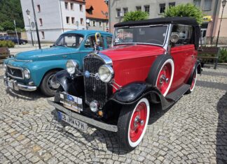 Rajd klasyków zawitał w Izery 20260705 123726