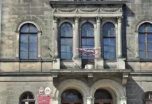 Pałac Hohenzollernów bez balkonu?