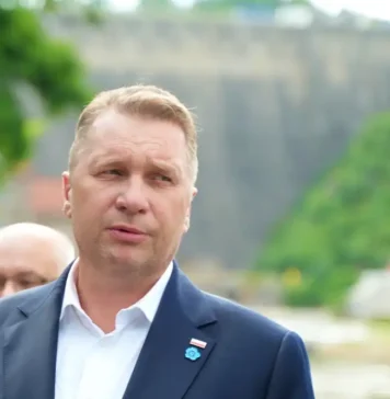 Przemyslaw Czarnek