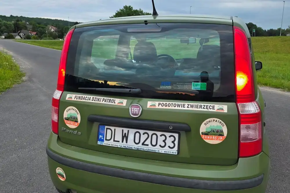 Dziki Patrol już na czterech kółkach 2 Samochod Fundacja Dziki Patrol 3