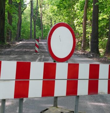 Zamykają drogę wojewódzką 297. Będą układać asfalt przebudowa DW297 Zalesie Pasiecznik